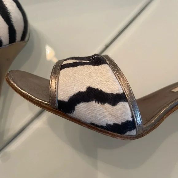 Zebra print Manolo Blahnik heels - Picture 8 of 16